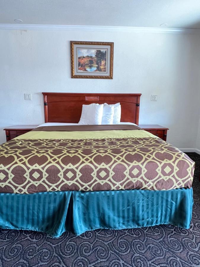 Americas Best Value Inn Hanford Esterno foto